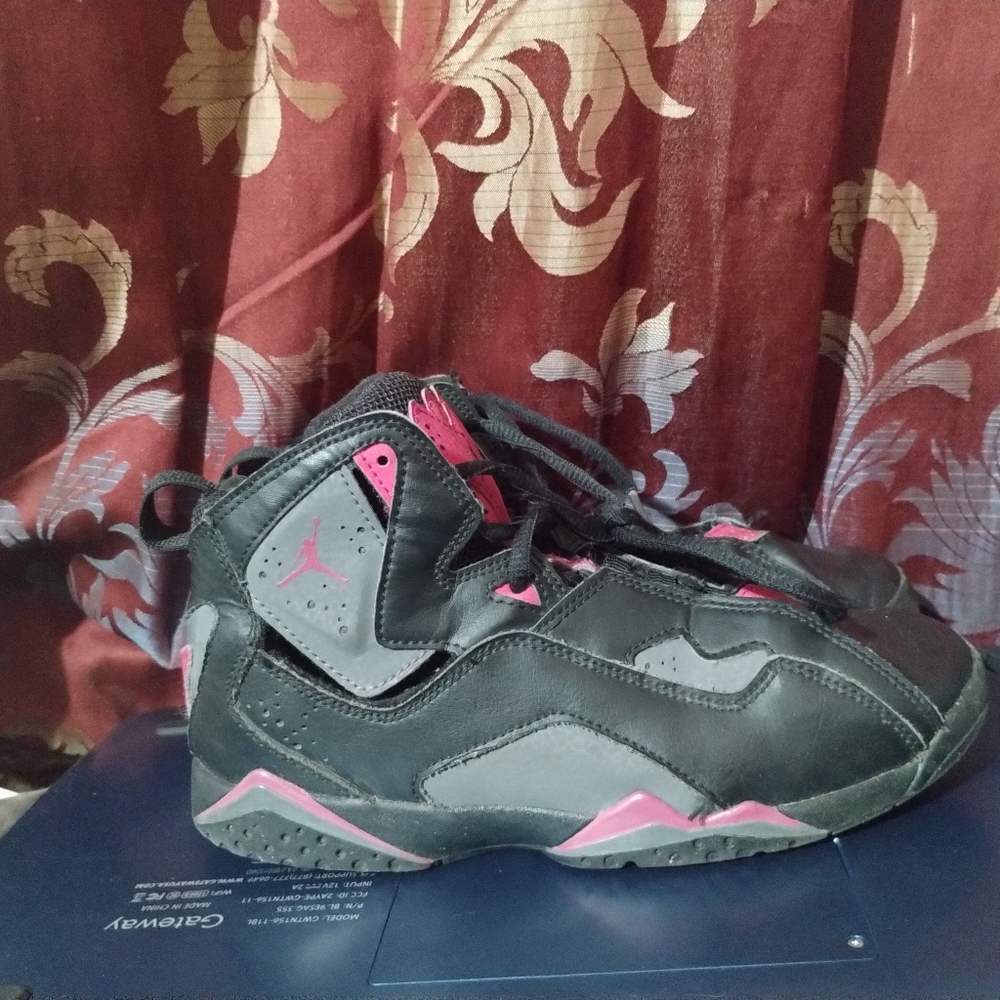 Air Jordan True Flight VII (7) - Nike 342774-009 - US Size 3 Y
